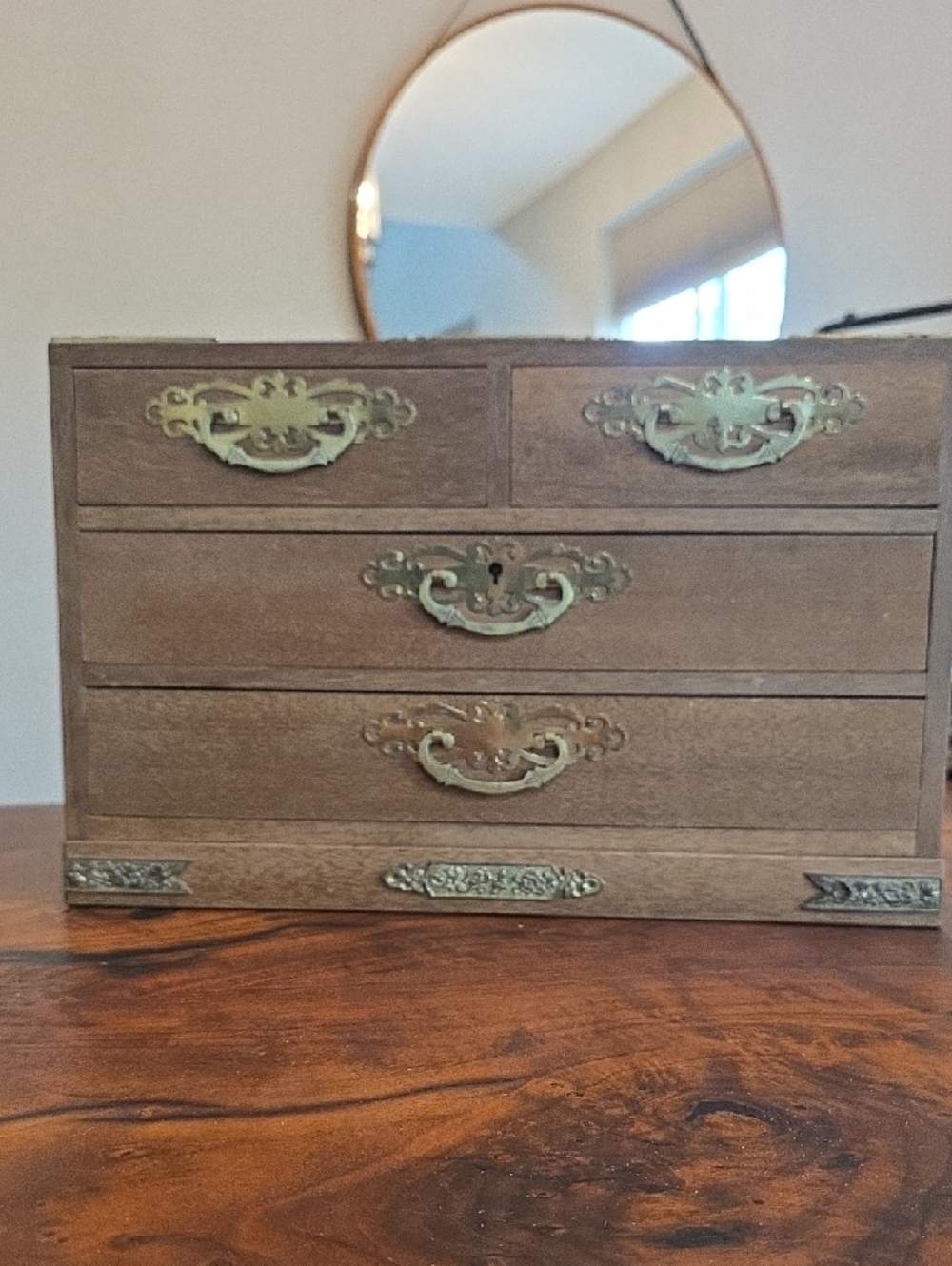 Vintage❤️ Large ❤️Wooden Jewelry Chest❤️ with Brass Accents ❤️
